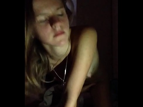 ❤️ msichana punyeto na cums Ponografia ya mkundu
